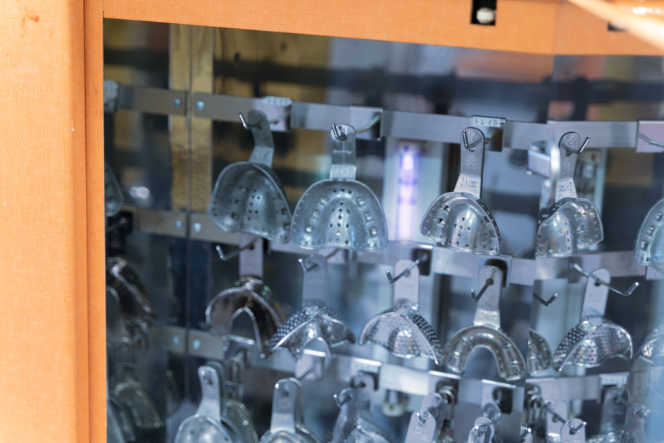 紫外線消毒保管庫